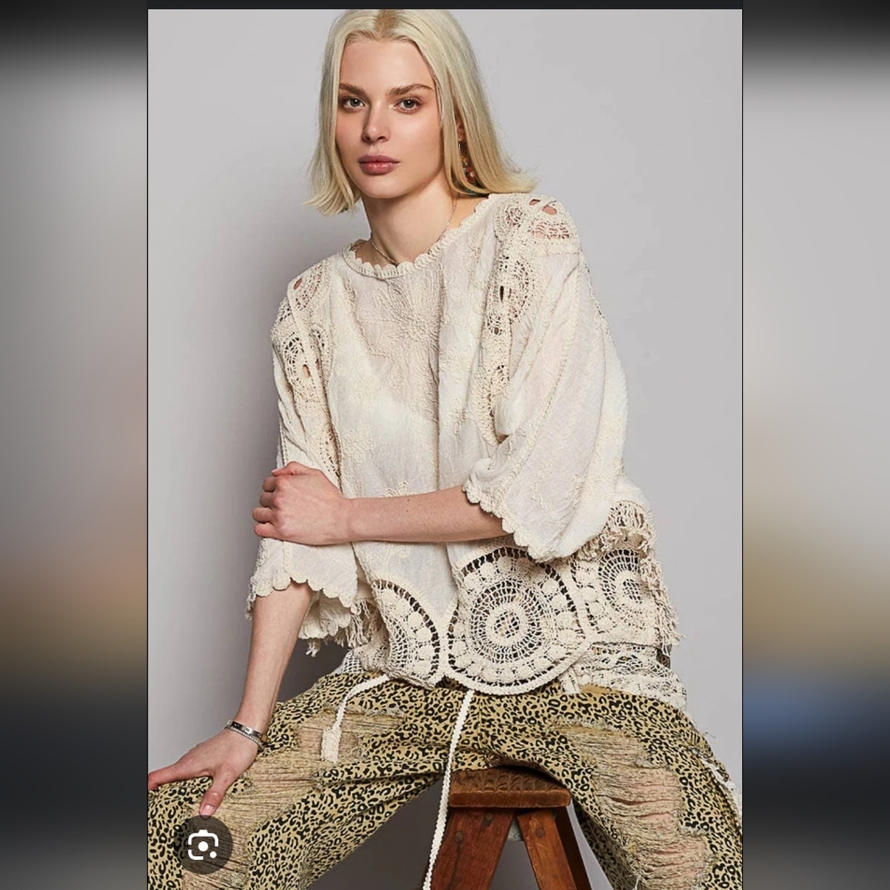 NWOT POL Cream Lace Crochet Top - Picture 3 of 5